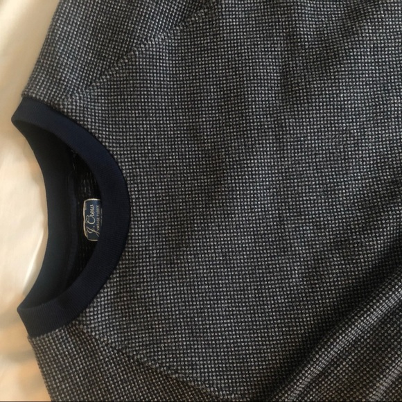 J. Crew Men’s Navy Sweater - Picture 2 of 8